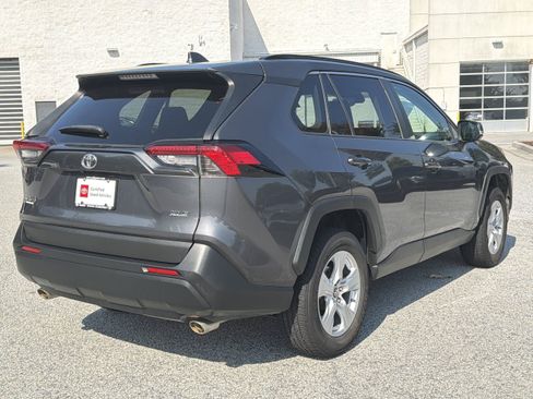 Certified 2019 Toyota RAV4 XLE w/ Convenience Package FWD image 27