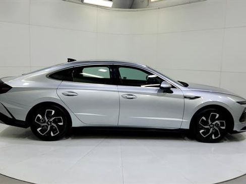 Used 2024 Hyundai Sonata SEL FWD image 9