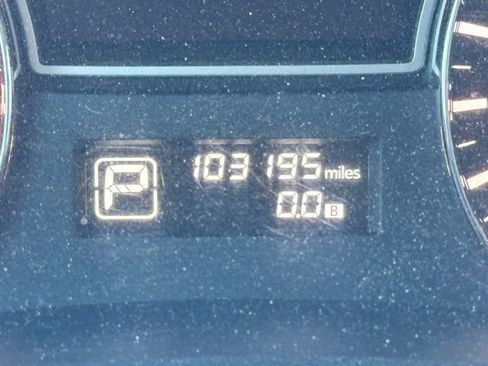 Used 2015 Nissan Altima 2.5 SV w/ Convenience Package FWD image 9