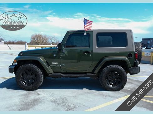 Used 2008 Jeep Wrangler Sahara w/ Dual Top Group AWD/4WD image 1