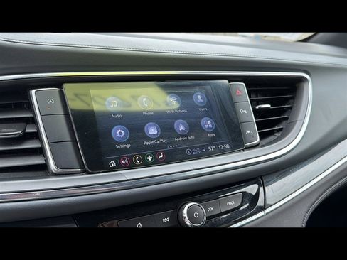 Used 2023 Buick Enclave Essence FWD image 18