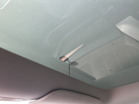 Used 2024 Tesla Model Y Long Range image 30