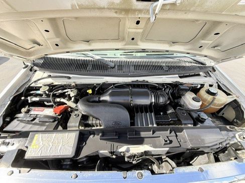 Used 2008 Ford E-150 and Econoline 150 Wagon RWD image 20