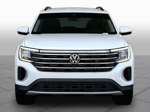 Used 2024 Volkswagen Atlas SE FWD image 4