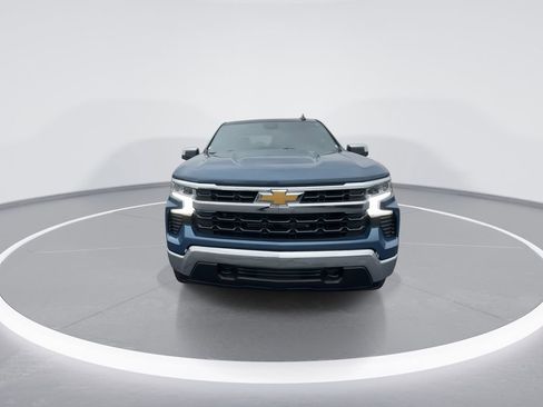 Used 2024 Chevrolet Silverado 1500 LT image 3