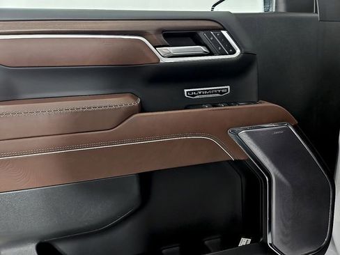 Used 2023 GMC Sierra 1500 Denali Ultimate image 12