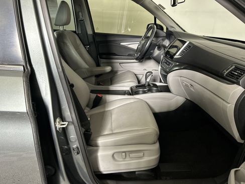 Used 2017 Honda Ridgeline RTL-T image 58