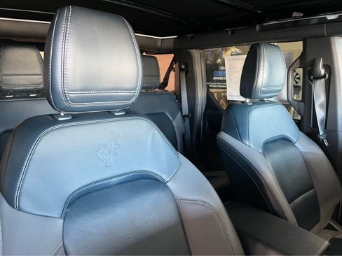 Used 2023 Ford Bronco Outer Banks w/ Sasquatch Package AWD/4WD image 20