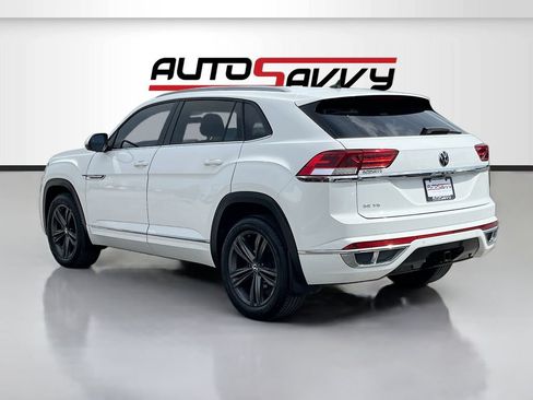 Used 2021 Volkswagen Atlas Cross Sport SE FWD image 5
