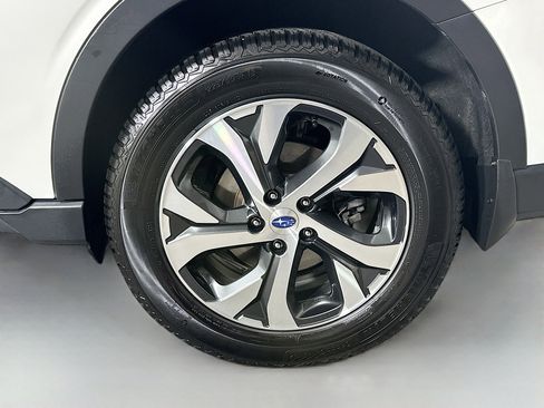 Used 2021 Subaru Outback Touring w/ Popular Package #2 AWD/4WD image 31