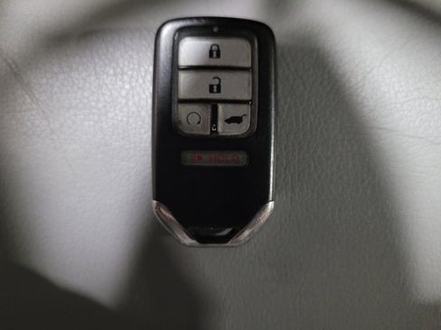 Used 2017 Honda Pilot EX-L image 32