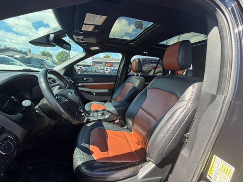 Used 2019 Ford Explorer XLT w/ Equipment Group 202A AWD/4WD image 8