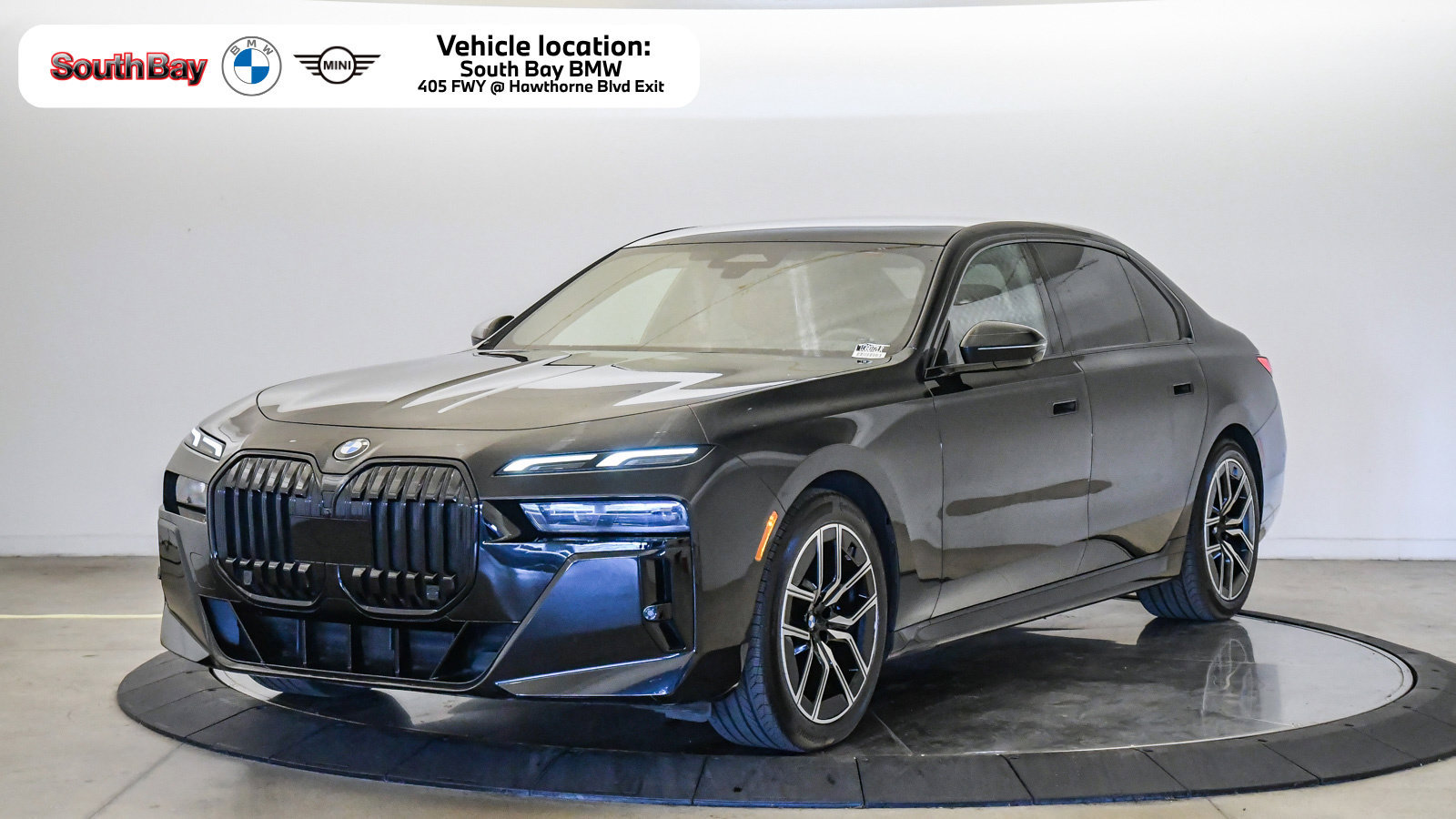 Certified 2024 BMW 740i w/ Premium Package RWD image 1