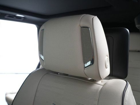 Used 2023 Cadillac Escalade Sport w/ LPO, ONYX Package image 43