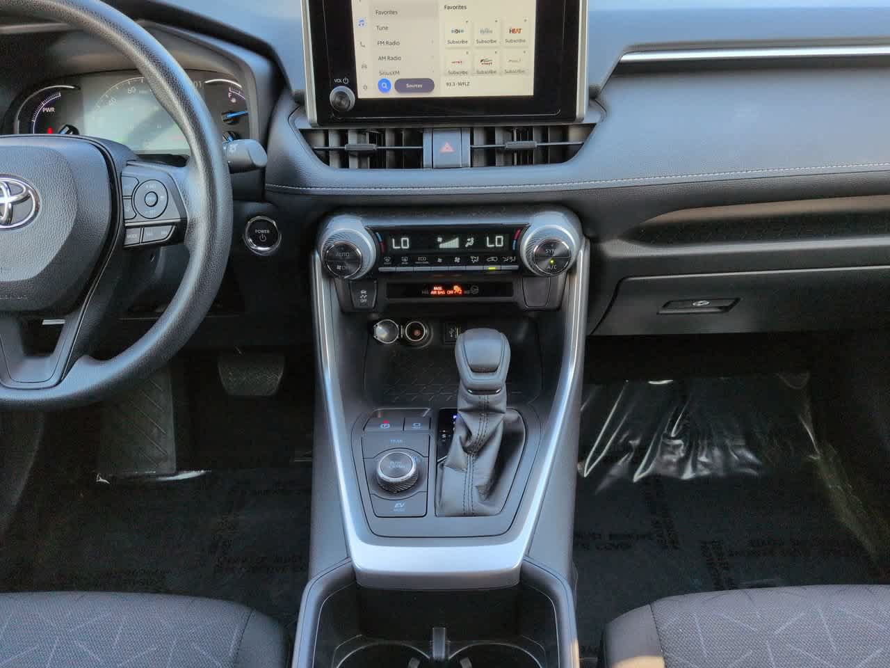 Certified 2025 Toyota RAV4 XLE AWD/4WD image 18
