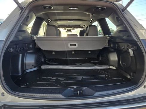 Used 2025 Subaru Forester Limited image 10