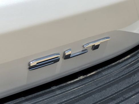 Used 2023 GMC Yukon XL SLT RWD image 8