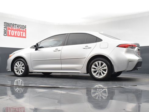 Used 2024 Toyota Corolla LE w/ LE Convenience Package FWD image 26