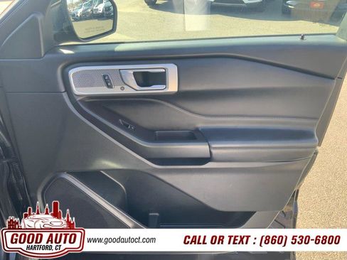 Used 2020 Ford Explorer Platinum image 14