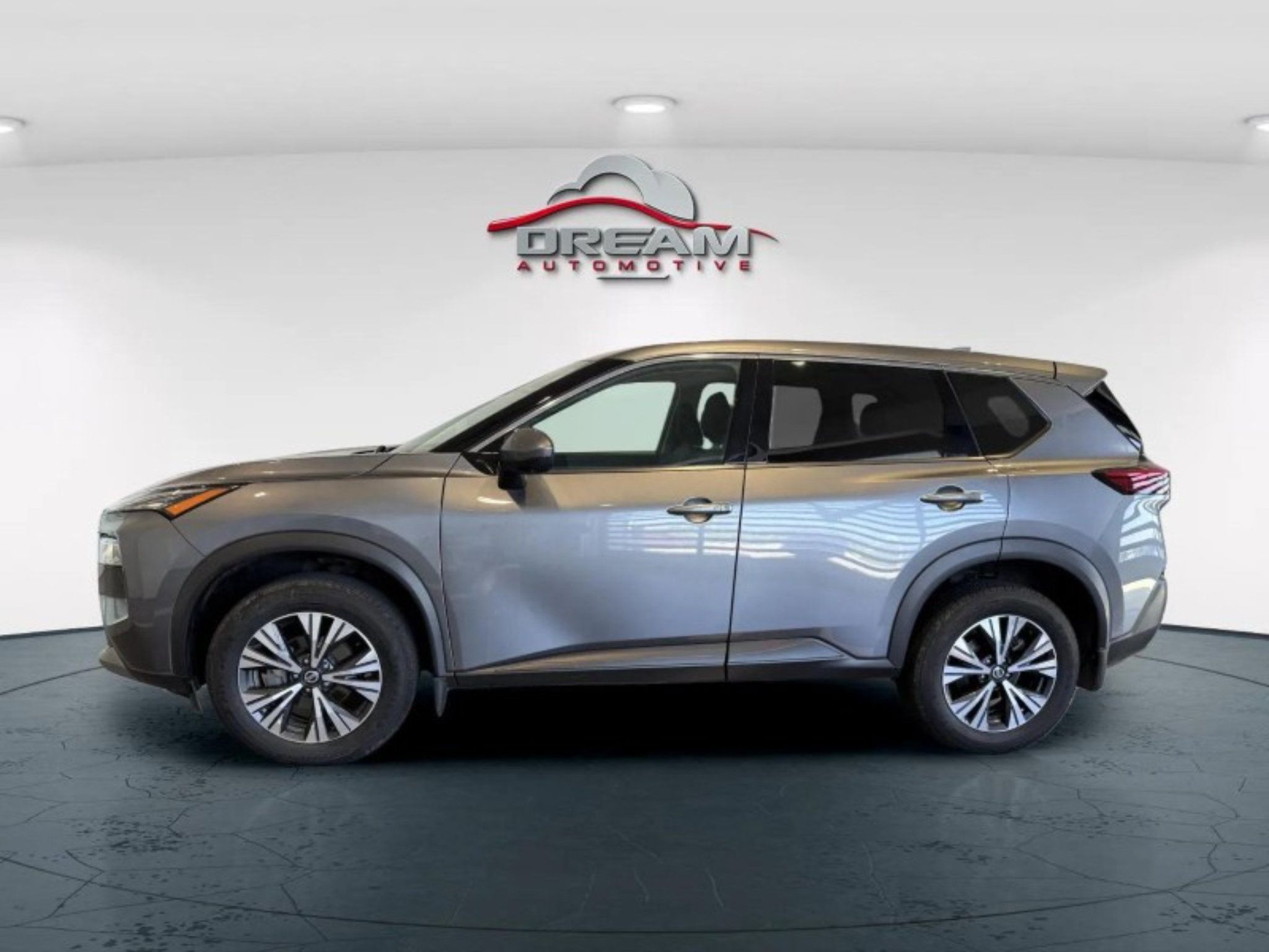 Used 2021 Nissan Rogue SV FWD image 18