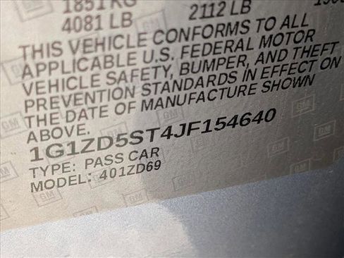 Used 2018 Chevrolet Malibu LT image 23