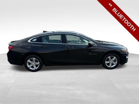 Used 2022 Chevrolet Malibu LS w/ Driver Confidence Package II FWD image 9