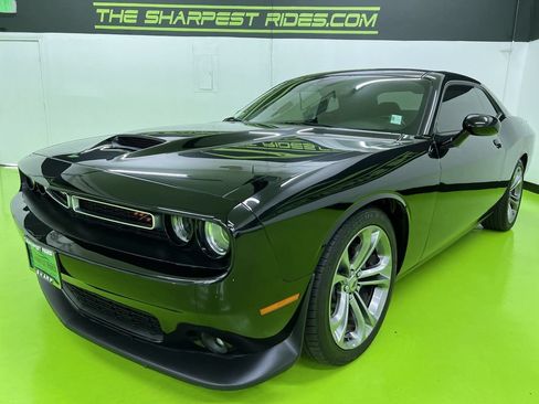 Used 2021 Dodge Challenger R/T RWD image 5