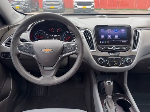 Used 2020 Chevrolet Malibu LS image 9