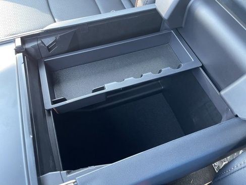 New 2025 Ford F150 Lariat w/ Equipment Group 501A Mid image 21