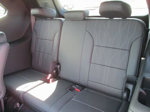 New 2025 Buick Enclave Avenir w/ Super Cruise Package image 15