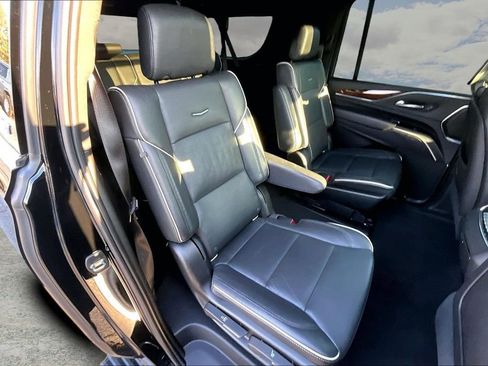 Used 2021 Cadillac Escalade ESV Premium Luxury w/ Driver Assist Tech Package image 25