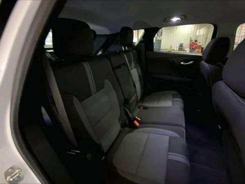 Used 2024 Chevrolet Blazer LT w/ Convenience Package image 17