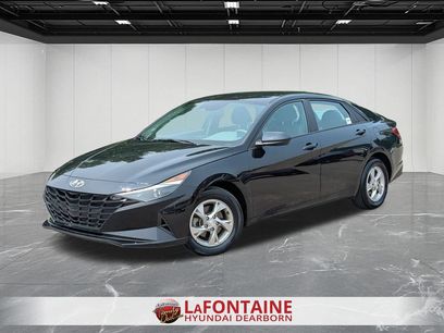 Used 2023 Hyundai Elantra SE w/ Cargo Package