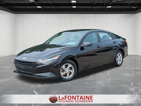 Used 2023 Hyundai Elantra SE w/ Cargo Package FWD image 1