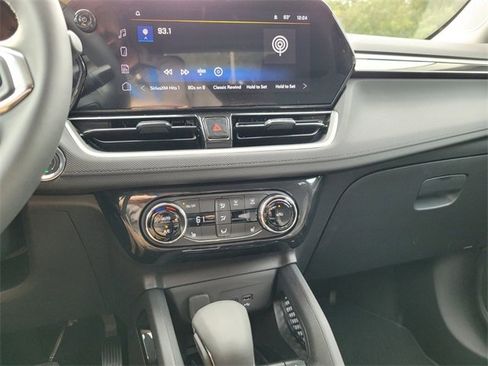 New 2025 Chevrolet TrailBlazer LT w/ Convenience Package image 22