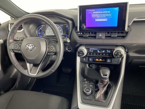 Used 2024 Toyota RAV4 SE AWD/4WD image 13