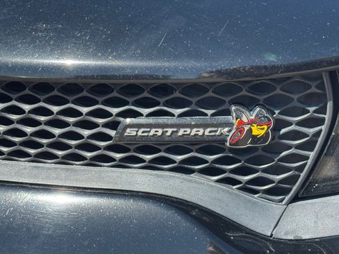 Used 2017 Dodge Charger R/T Scat Pack w/ Beats Audio Group RWD image 11