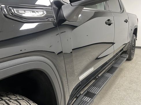 Used 2023 GMC Sierra 1500 Elevation image 16