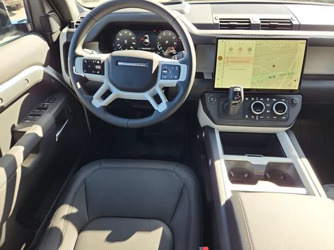 Used 2026 Land Rover Defender 110 X-Dynamic SE AWD/4WD image 4