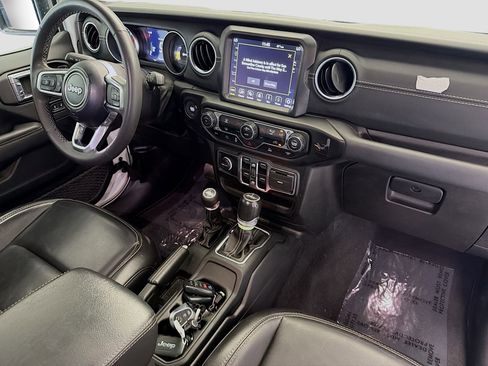Used 2023 Jeep Wrangler Unlimited Sahara AWD/4WD image 12