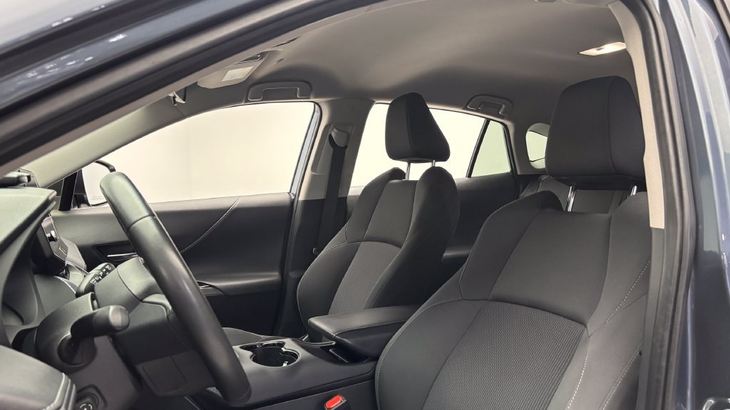Certified 2023 Toyota Venza LE AWD/4WD image 9