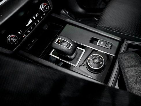 Used 2024 Mitsubishi Outlander ES image 29