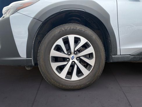 Used 2023 Subaru Outback AWD/4WD image 18