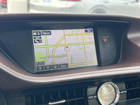 Used 2016 Lexus ES 300h Hybrid image 12