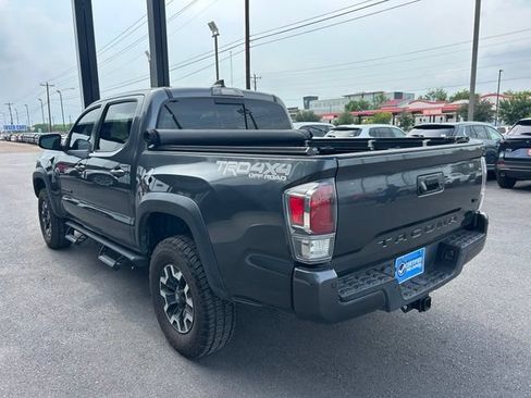 Used 2020 Toyota Tacoma TRD Off-Road w/ TRD Premium Off Road Package AWD/4WD image 5