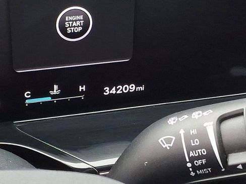 Used 2025 Genesis GV80 2.5T Standard image 20