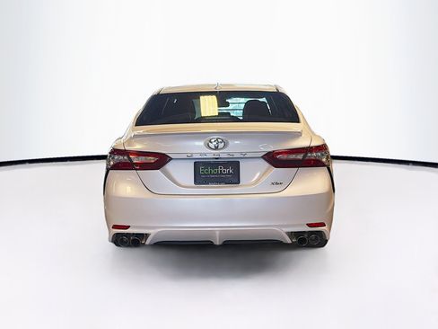 Used 2020 Toyota Camry XSE image 7