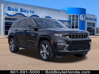 Used 2023 Jeep Grand Cherokee Limited w/ Luxury Tech Group II video 1