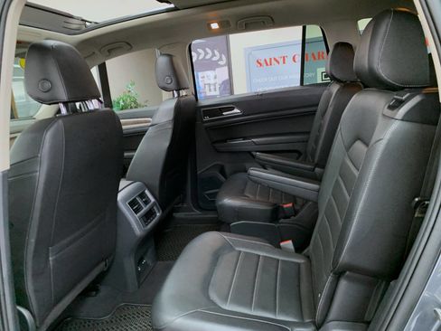 Used 2019 Volkswagen Atlas SEL Premium image 9
