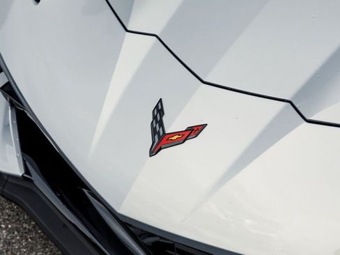 Used 2021 Chevrolet Corvette Stingray Preferred Cpe w/ Z51 Performance Package RWD image 36